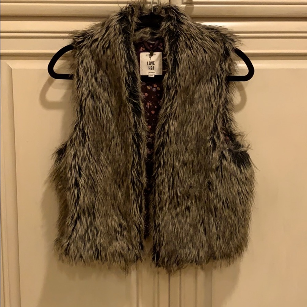 I LOVE H81 Faux Fur Vest